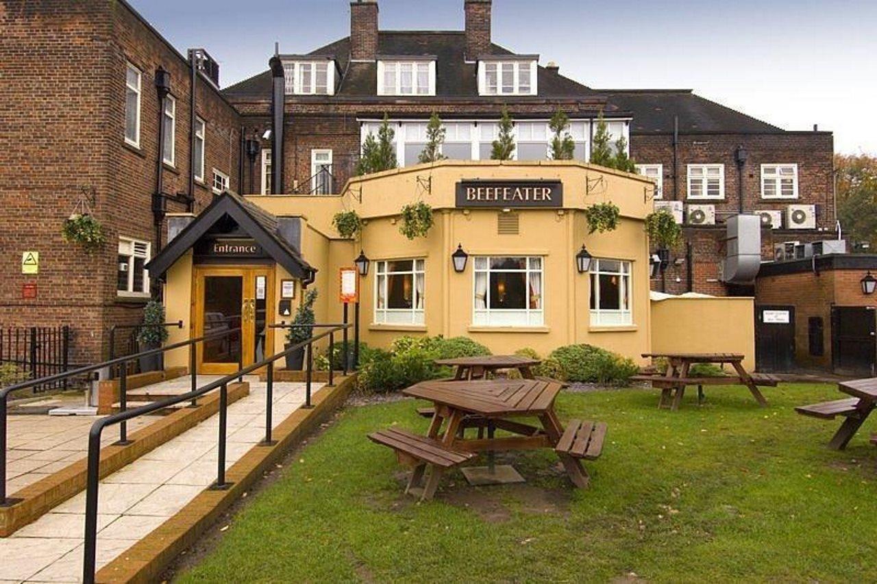 Premier Inn Manchester - Heaton Park Экстерьер фото